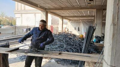 کارگران آرماتوربند و بتن‌ریز قربانی بی‌ثباتی، گرانی و بی‌توجهی به سختی کار شده‌اند