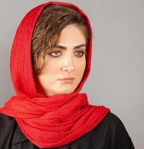  نگاه روز | الناز ملک با پوششی از رنگ های روشن/چه بهش میاد