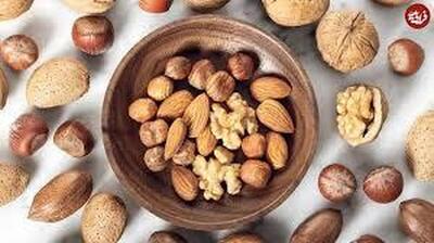  گردو یا بادام ارزش غذایی کدام بیشتر است؟