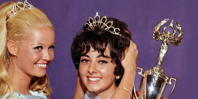  جذابیت دختران شایسته ایران؛ زیبایی و اعتماد به‌نفس همزمان آن‌ها را شایسته کرد - چی بپوشم