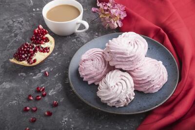  طرز تهیه مرنگ یلدایی، دسری ساده و زیبا برای سفره شب یلدا