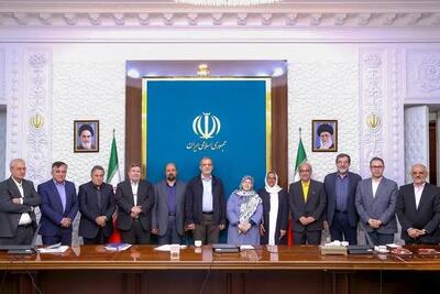 اعتراض تعدادی از اصلاح‌طلبان در جلسه با پزشکیان در مورد عدم مذاکره دولت با آمریکا