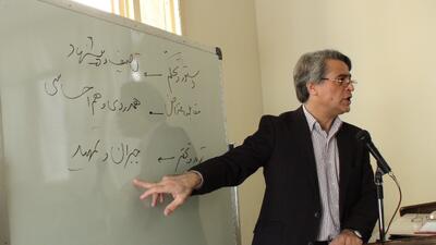  آقای وزیر آموزش و پرورش: وقتی قرعه وزارت به نام شما خورد، چرا قبول کردید؟ رودربایستی بود یا احساس تکلیف؟