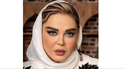 ژست شوکه‌کننده ملکه‌ای بهاره رهنما با لباس عجیب!