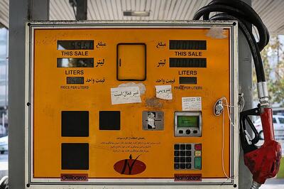 کارت سوخت با انتقال سهمیه بنزین به کارت بانکی حذف نمی‌شود