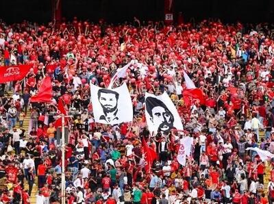 انگشت‌شمار پرسپولیسی‌ها در تبریز و اعتراض تراکتوری‌ها به داوری