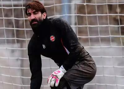 پوستر معنادار تراکتور؛ بیرانوند مقابل پرسپولیس زیر ذره‌بین