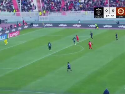 ویدیو | سیو طلایی نیازمند در تبریز؛ پرسپولیس نفس تازه کرد