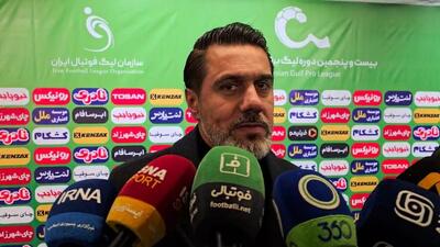 پیروانی: تنها سرپرستی هستم که کل استادیوم علیه من فحش می‌دهند!