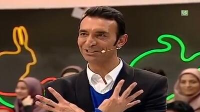 کری جالب و فراموش نشدنی رضا عنایتی برای هوادار پرسپولیس در خندوانه