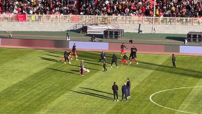 گرم کردن بازیکنان تراکتور و پرسپولیس پیش از دیدار دو تیم