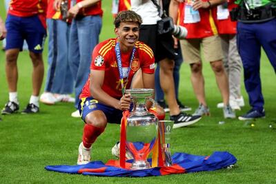 یامال به جای اسپانیا، باید برای این کشور بازی می‌کرد