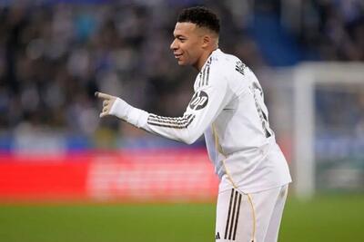 امباپه 100 میلیون یورو از پاریسن ژرمن می‌خواهد