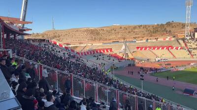 حال و هوای ورزشگاه یادگار امام (ره) تبریز پیش از آغاز بازی تراکتور و پرسپولیس