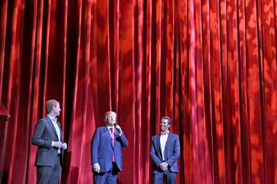 کاسبی بی‌سابقه یک رئیس‌جمهور/بازگشت دونالد ترامپ به کاخ سفید چقدر سود برای خانواده‌اش داشته است؟