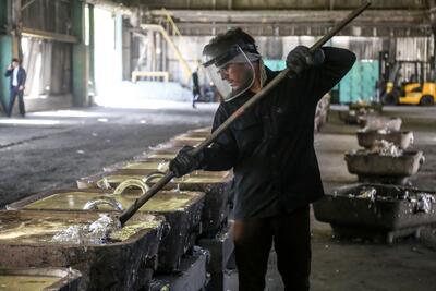 تلاش دولت برای قانونی کردن سرکوب مزدی/ حقوق کارمندان و بازنشستگان به اندازه تورم افزایش نمی‌یابد؟!