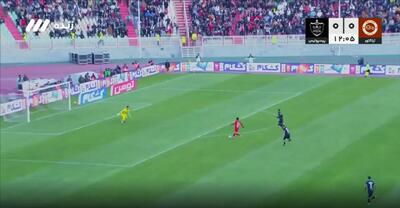 مهار فوق‌العاده نیازمند در مصاف تک به تک با هاشمی‌نژاد(ویدیو)