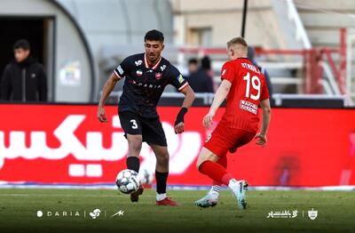 تساوی بدون گل تراکتور و پرسپولیس در نیمه نخست