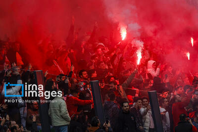 حاشیه تراکتور- پرسپولیس؛ از هجوم تماشاگران تا خط‌کشی زمین بازی + فیلم