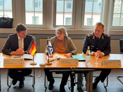  رژیم صهیونیستی و آلمان قرارداد توسعه سیستم دفاع هوایی و موشکی «آرو ۳» امضا کردند