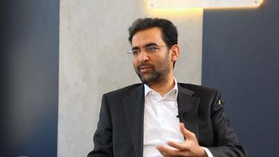 میگن ۲۰ تا باجناق تو بیابونی گرفتار گرگ شده بودند، فریاد می‌زدند که امان از بی کسی! / کنایه آذری جهرمی درباره عملکرد برخی از اعضا دولت