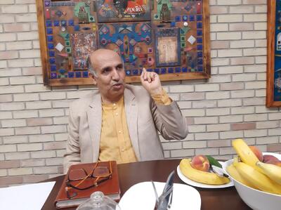 ببینید | حرف‌های قابل تامل استاد دانشگاه علامه: برخی نهادها دارند از پول گرفتن، خفه می‌شوند / انگار نفت دیگر ملی نیست؛ از پول نفت ردیف بودجه دارند!