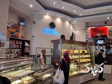 خرید شیرینی نصف شد/ بهره‌مند: روغن را ۱.۵ میلیون تومان می‌خریدیم، یکباره ۴ میلیون تومان شده، آیا می‌شود قیمت شیرینی افزایش پیدا نکند؟ - مجله اینترنتی کولاک