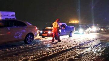 نجات ۱۴ مسافر گرفتار در برف و کولاک - مجله اینترنتی کولاک