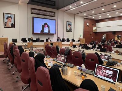  علم الهدی:وحدت حوزه و دانشگاه زیربنای استقلال و پیشرفت کشور است