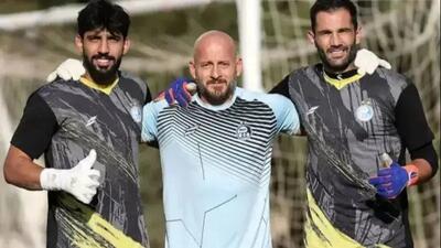  مربی کتک خورده استقلال یک روز پس از جنجال بزرگ! (عکس)