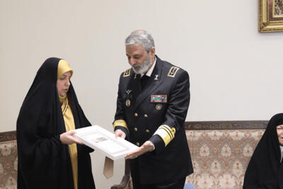 اعطای درجه سپهبدی شهید محمد باقری به خانواده ایشان