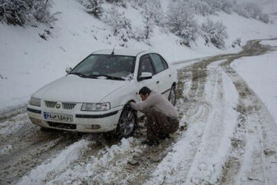 بارش برف در محورهای کشور؛ ممنوعیت تردد بدون زنجیر چرخ در جاده‌های کوهستانی