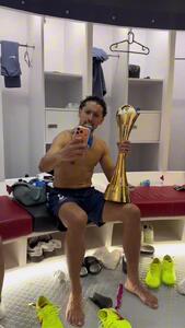 جشن قهرمانی بازیکنان پی‌اس‌جی در رختکن - پارس فوتبال