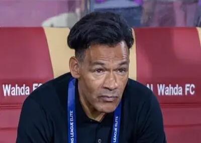 ژوزه مورایس دیروز رسما از تیم جدید خود در لیگ‌ امارات رونمایی کرد ؛ شارجه امارات