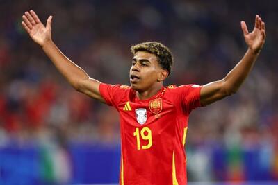 انتقاد اسطوره فوتبال مراکش از لامین یامال - پارس فوتبال