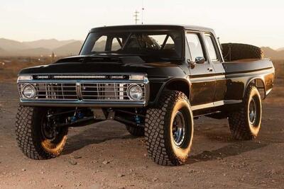 بازتولید جنون‌آمیز پیکاپ کلاسیک فورد با ۸۳۰ اسب بخار! - پدال