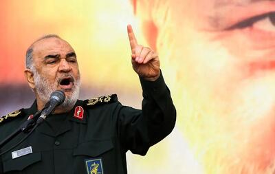 روایت دختر سردار سلامی از ماجرای نام‌گذاری عملیات وعده صادق/ پدرم علاوه بر تسلط بر انگلیسی و عربی، حافظ کل قرآن و نهج البلاغه بودند