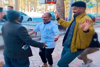 آواز شاد؛ آقاهه تو خیابون رقصید انگار بقیه منتظر بودن ریختن وسط جوری لرزوندن جهانی شد