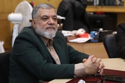 ورود طرف ثالث به حاکمیت جزایرسه‌گانه غیرقابل قبول است