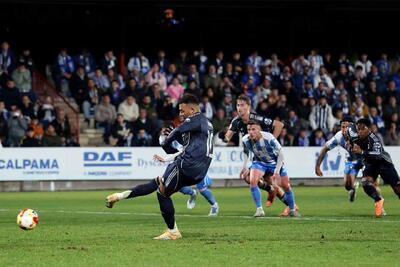 پنالتی رئال مادرید مقابل تالاورا اشتباه بود؟ / عکس