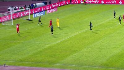 فرصت سوزی تراکتور مقابل دروازه پرسپولیس