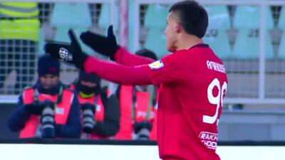 ضربه خطرناک حسین زاده از کنار دروازه به بیرون رفت