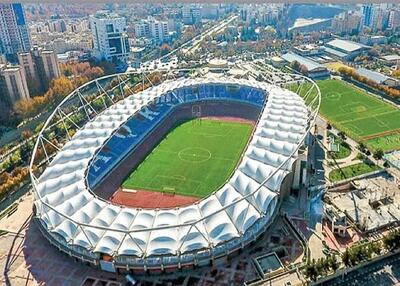 بازدید مربیان استقلال از چمن ورزشگاه مشهد