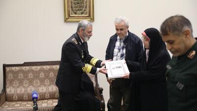 اعطای درجه سپهبدی شهید محمد باقری به خانواده ایشان