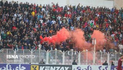 لحظه شماری هواداران نساجی مازندران برای جشن قهرمانی نیم فصل