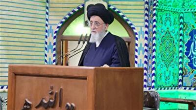  امام‌جمعه موقت یزد: سرمایه‌گذاری در حوزه فناوری راه مقابله با سلطه غرب