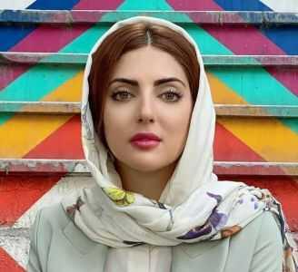 چیدمان لاکچری خانه هلیا امامی فاش شد | مبلمان میلیاردی با سبک ایرانی‌پسند و دکور مدرن همه را مجذوب کرد | جزئیات پرده‌های پانچی، ناهارخوری کلاسیک و رنگ‌بندی شیک | عکس‌های خیره‌کننده منزل مجردی بازیگر محبوب