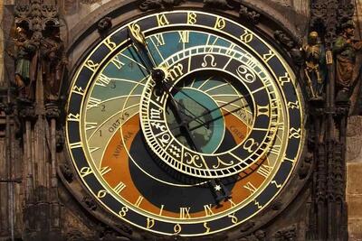 تقویم نجومی و همسران امروز شنبه ۲۹ آذر ۱۴۰۴ +امروز قمر در عقرب است؟+ساعات سعد و نحس