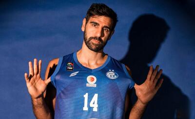 ارسلان کاظمی: با یاسر آسانی رفیق فابریک شدیم