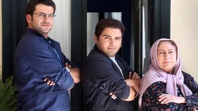  پخش زنده تصاویر | ثریا قاسمی و روزبه حصاری بازیگران نقش بی بی و جواد در پشت صحنه سریال بچه مهندس 3